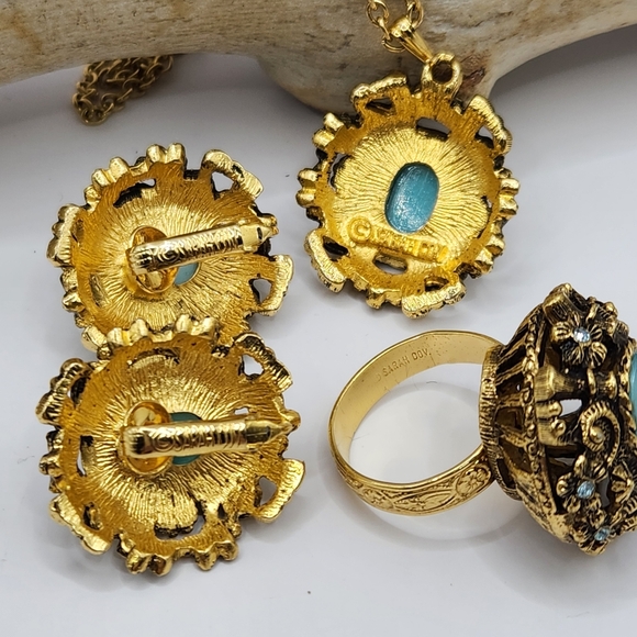 Sarah Cov 1971 "Czarina" Moonglow & Rhinestone Parure - Picture 11 of 13